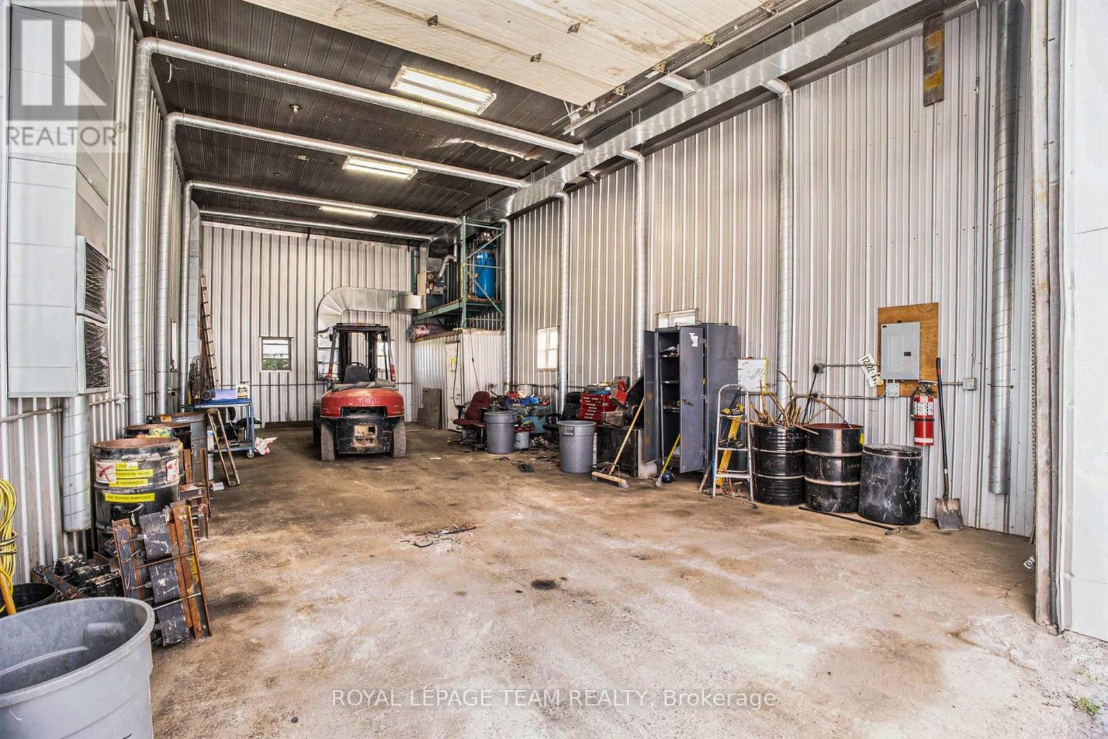 7904 Bank Street, Ottawa, Ontario K0A 2P0 - Photo 18 - X12233377