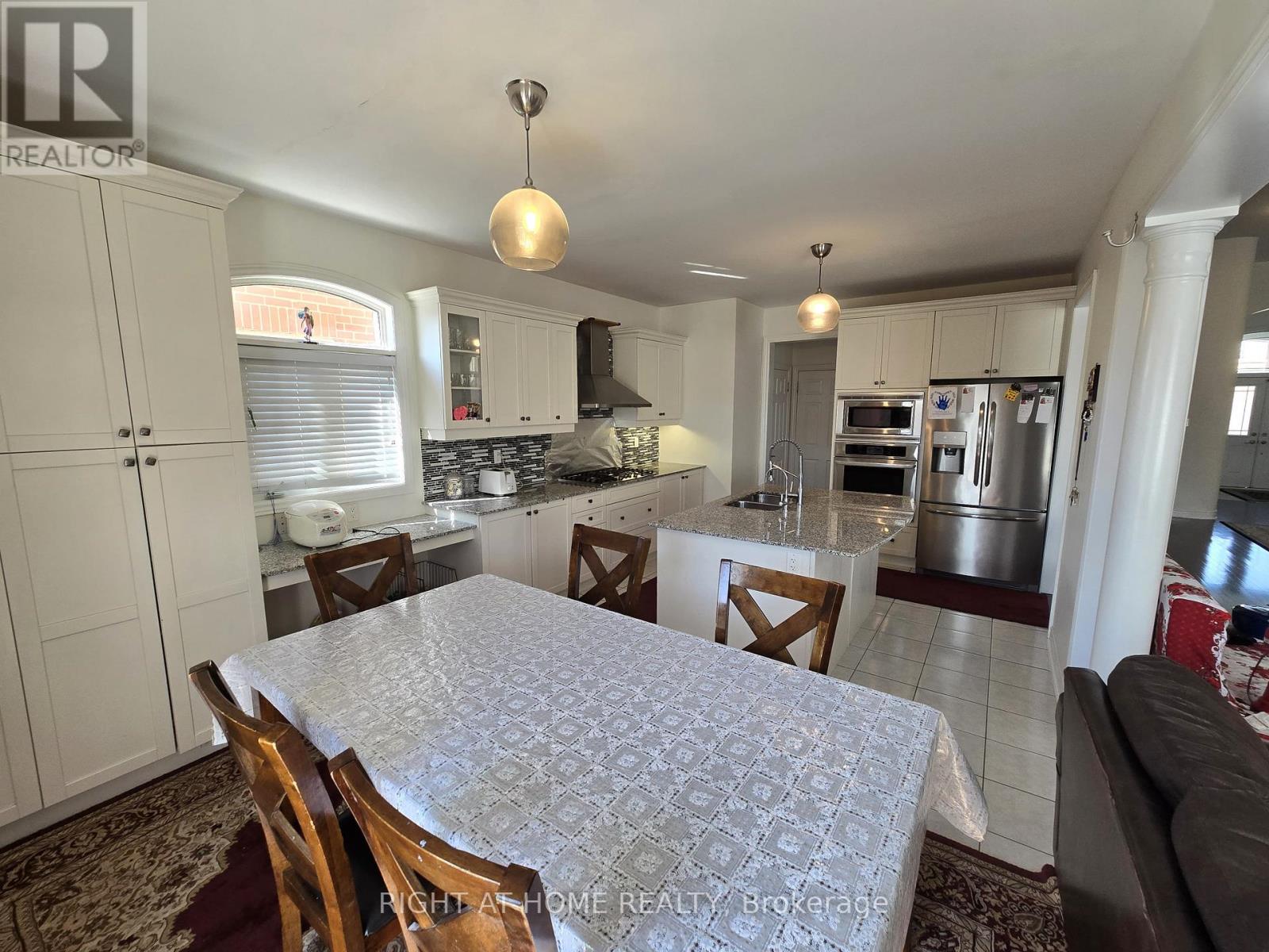 93 Oberfrick Avenue, Vaughan, Ontario  L6A 0N9 - Photo 15 - N12301167