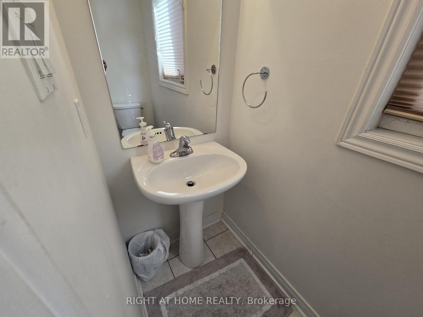 93 Oberfrick Avenue, Vaughan, Ontario  L6A 0N9 - Photo 19 - N12301167