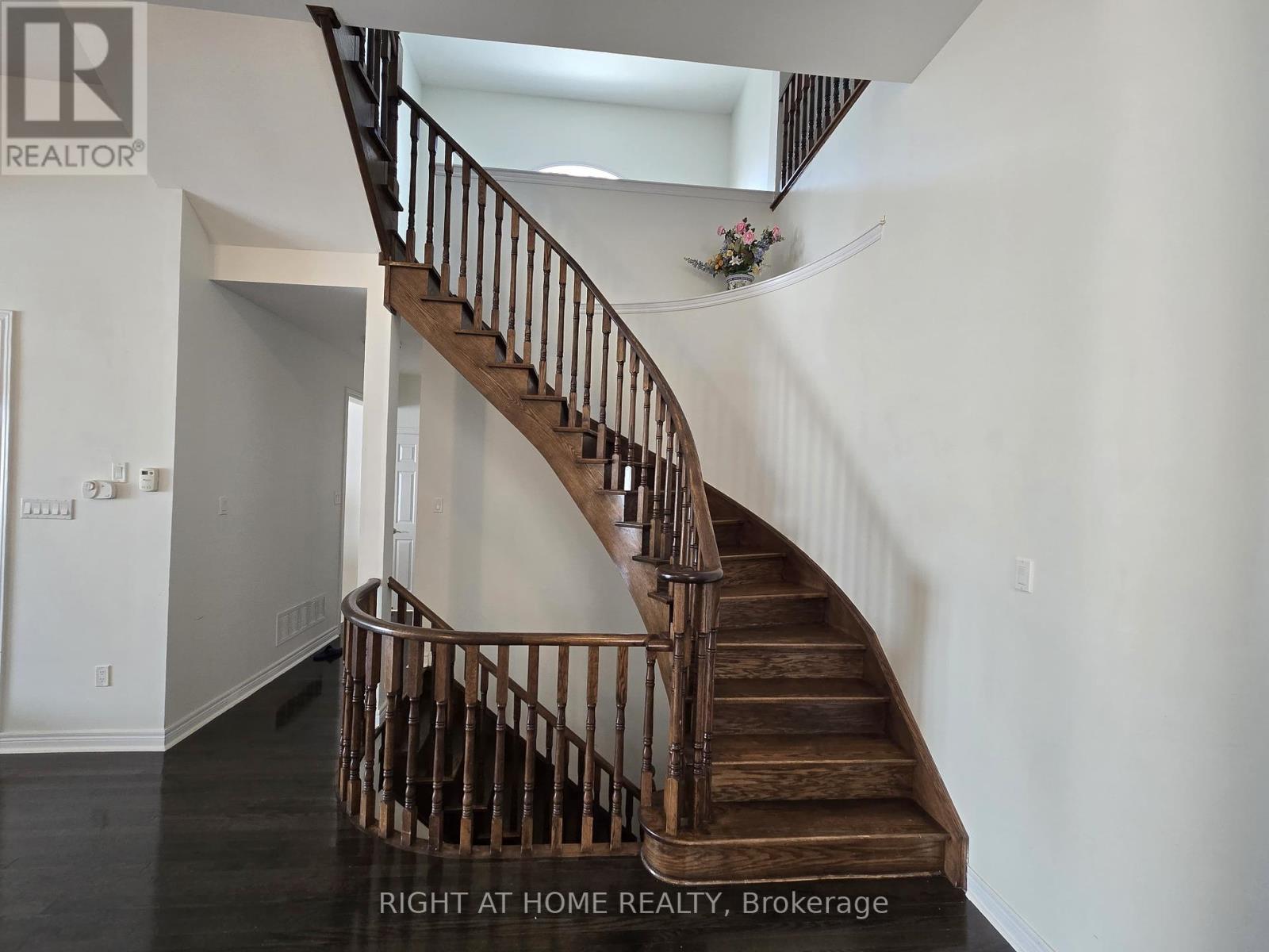 93 Oberfrick Avenue, Vaughan, Ontario  L6A 0N9 - Photo 20 - N12301167