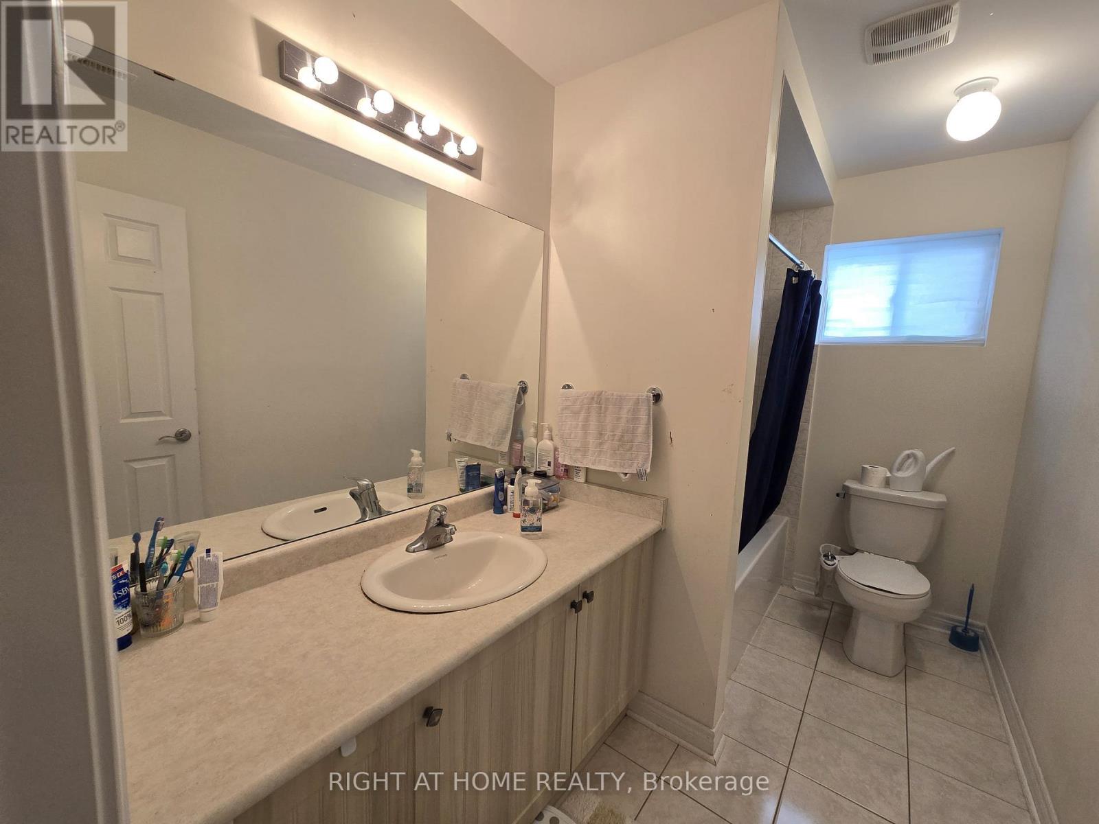 93 Oberfrick Avenue, Vaughan, Ontario  L6A 0N9 - Photo 44 - N12301167