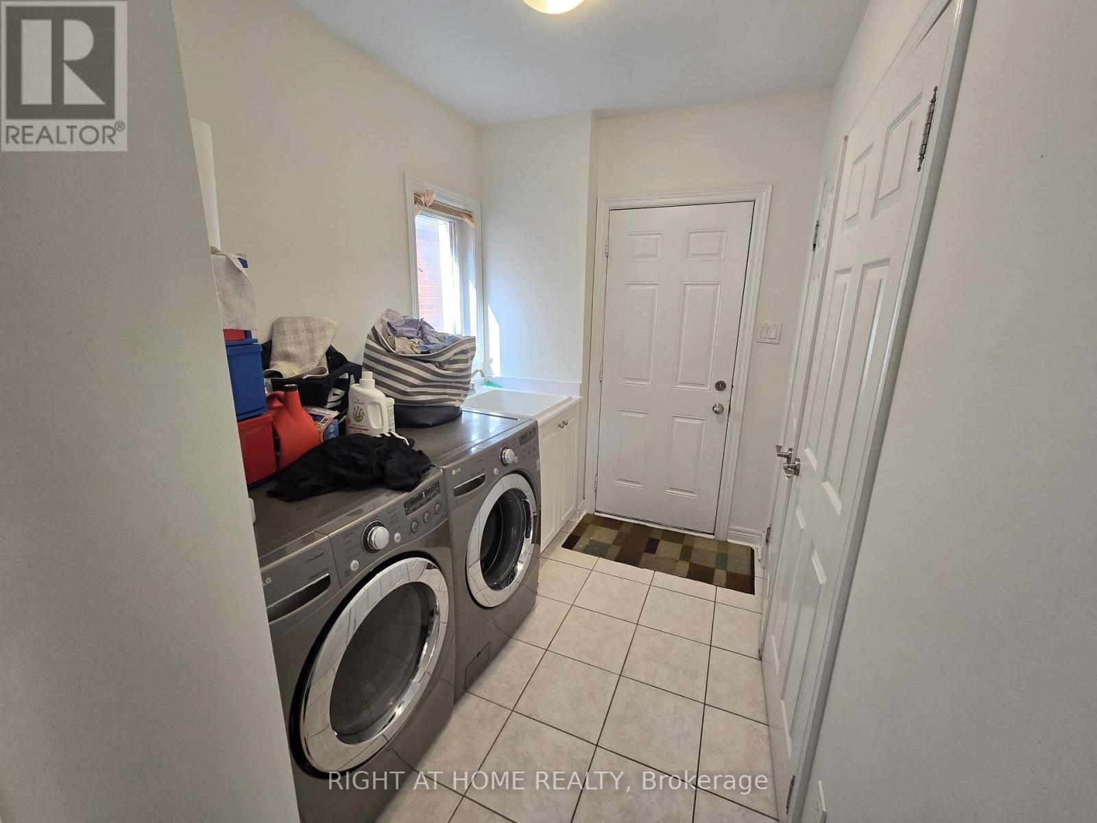 93 Oberfrick Avenue, Vaughan, Ontario  L6A 0N9 - Photo 47 - N12301167
