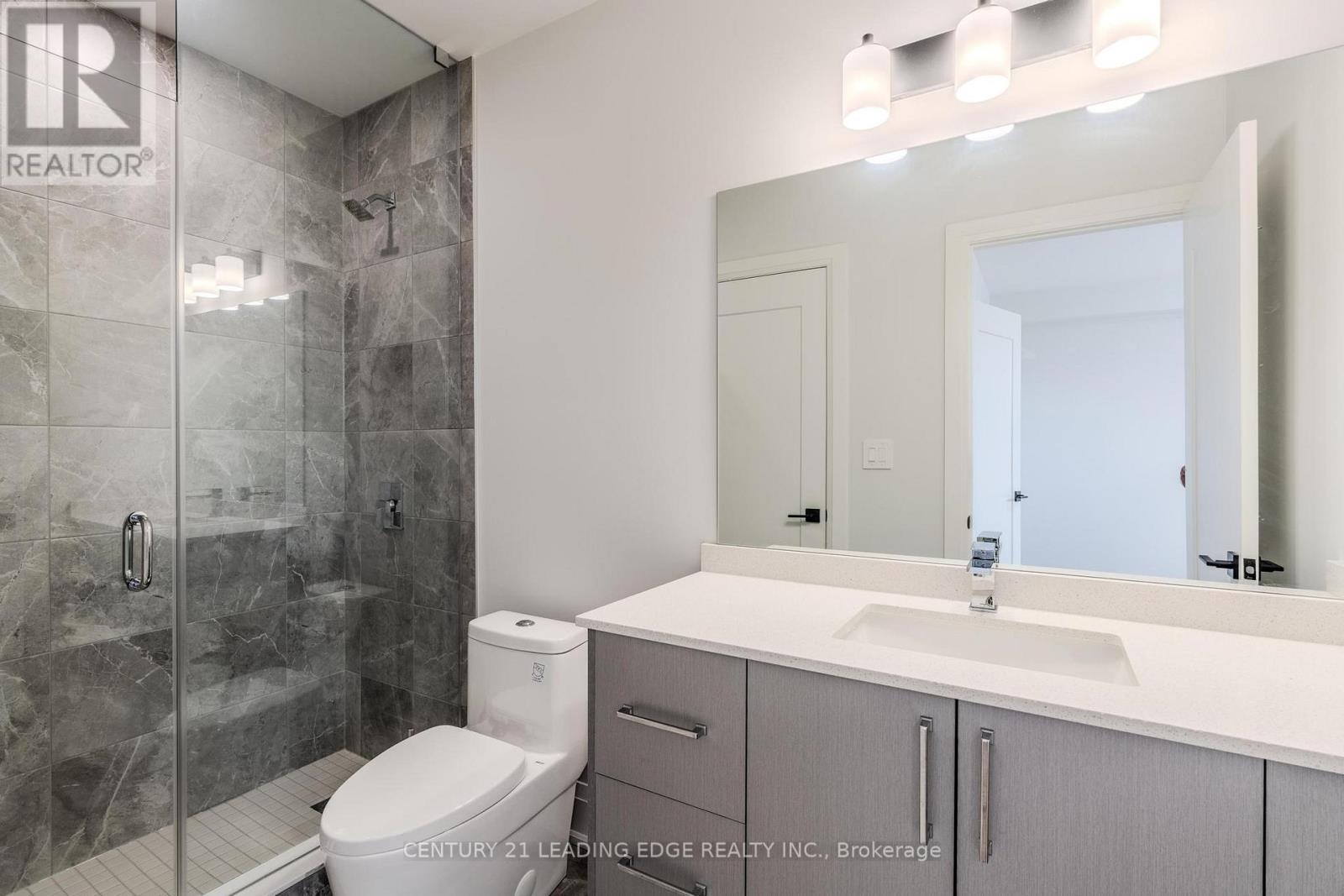10 - 59 Charles Street, Newmarket, Ontario  L3Y 3V7 - Photo 17 - N12301180