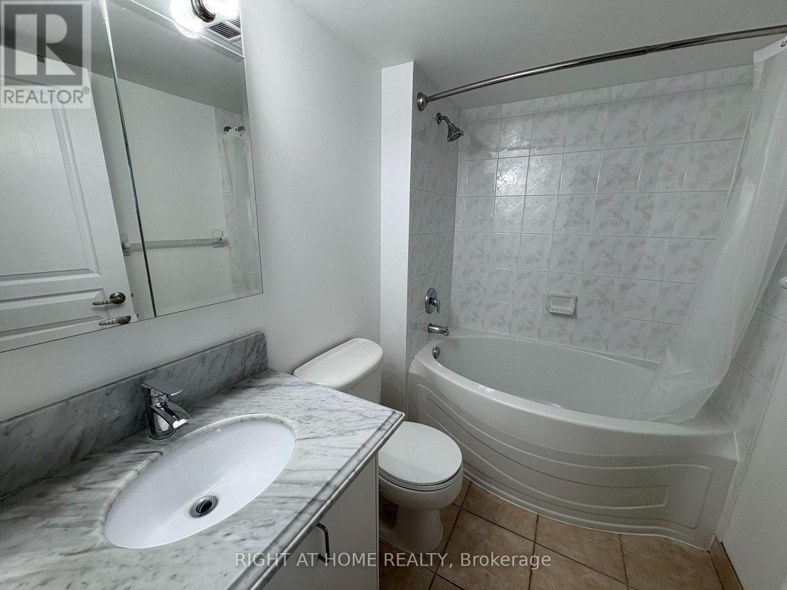 503 - 2565 Erin Centre Boulevard, Mississauga (Central Erin Mills), Ontario  L5M 6Z8 - Photo 12 - W12301174