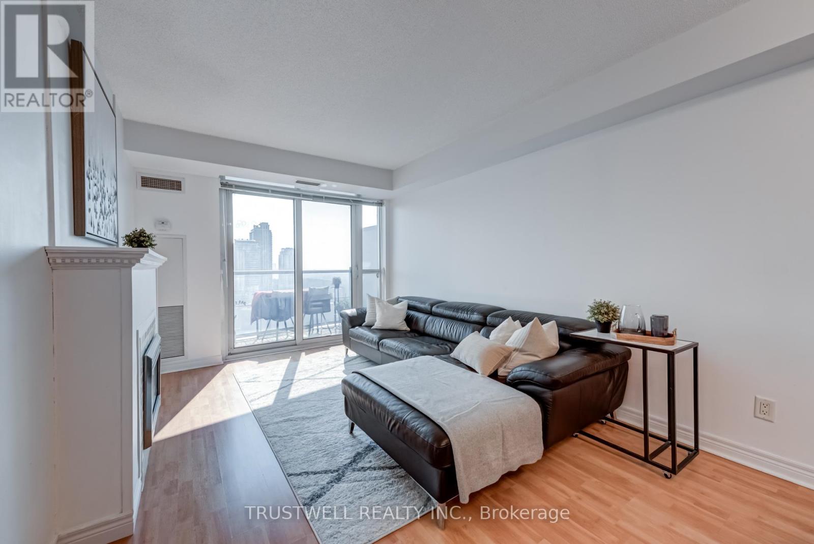 2007 - 83 Borough Drive, Toronto, Ontario  M1P 5E4 - Photo 5 - E12289470