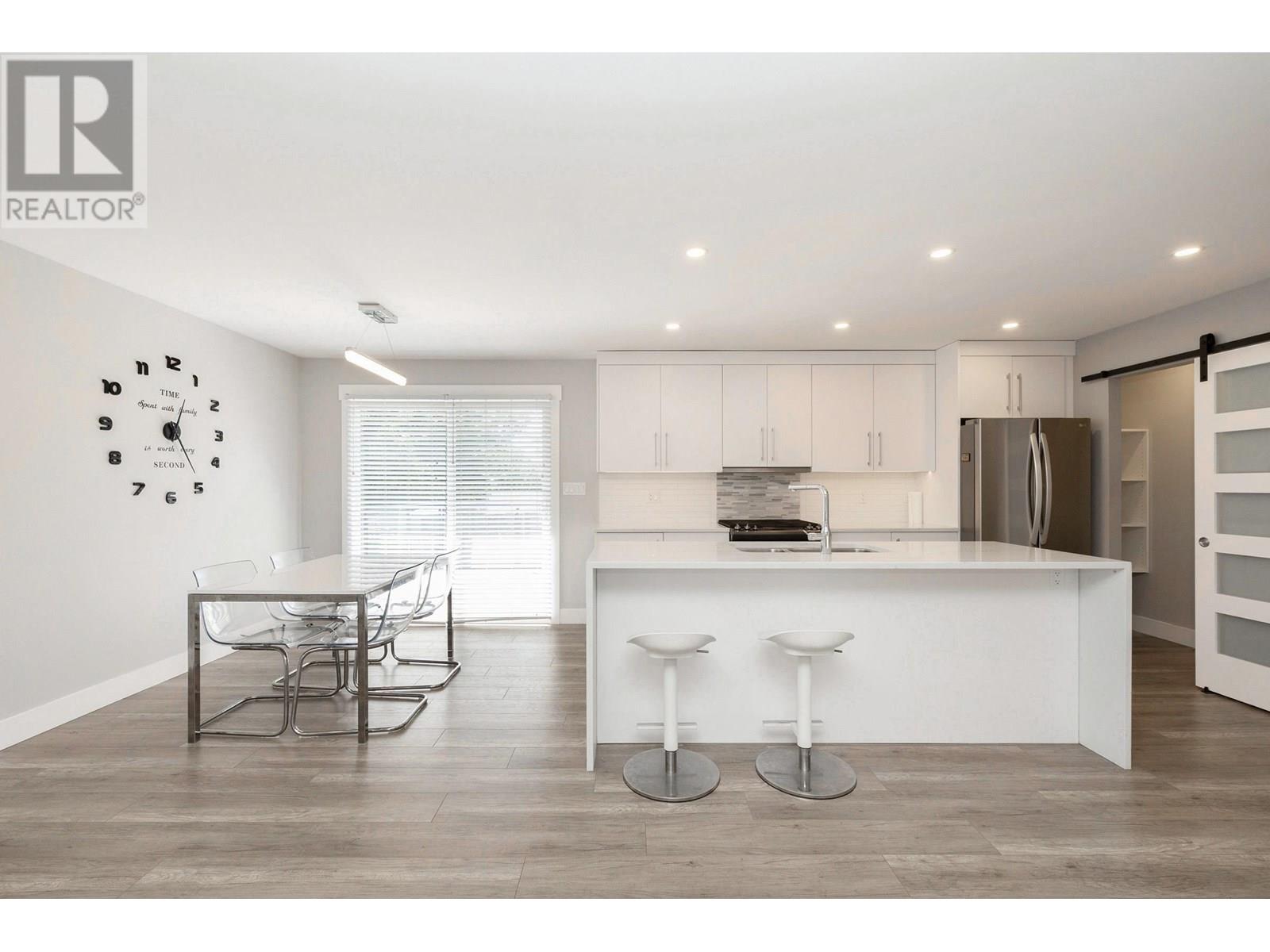 Property at 11881 229 STREET image 3