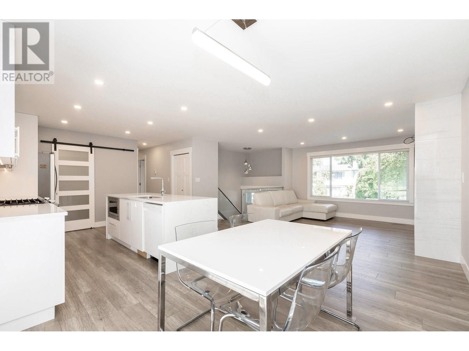Property at 11881 229 STREET image 5