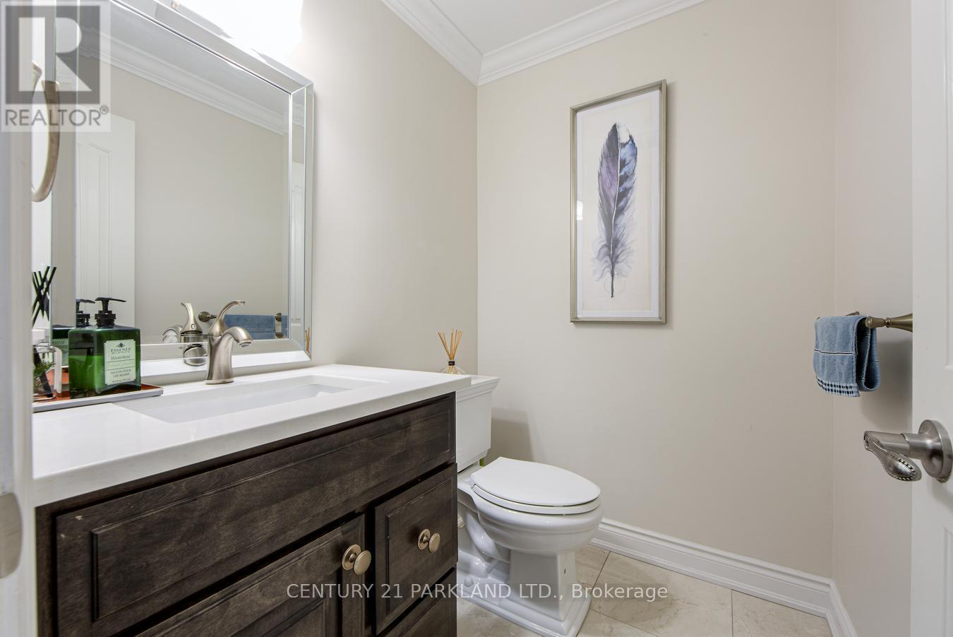 112 Strathearn Avenue, Richmond Hill, Ontario  L4B 2L2 - Photo 18 - N12301227