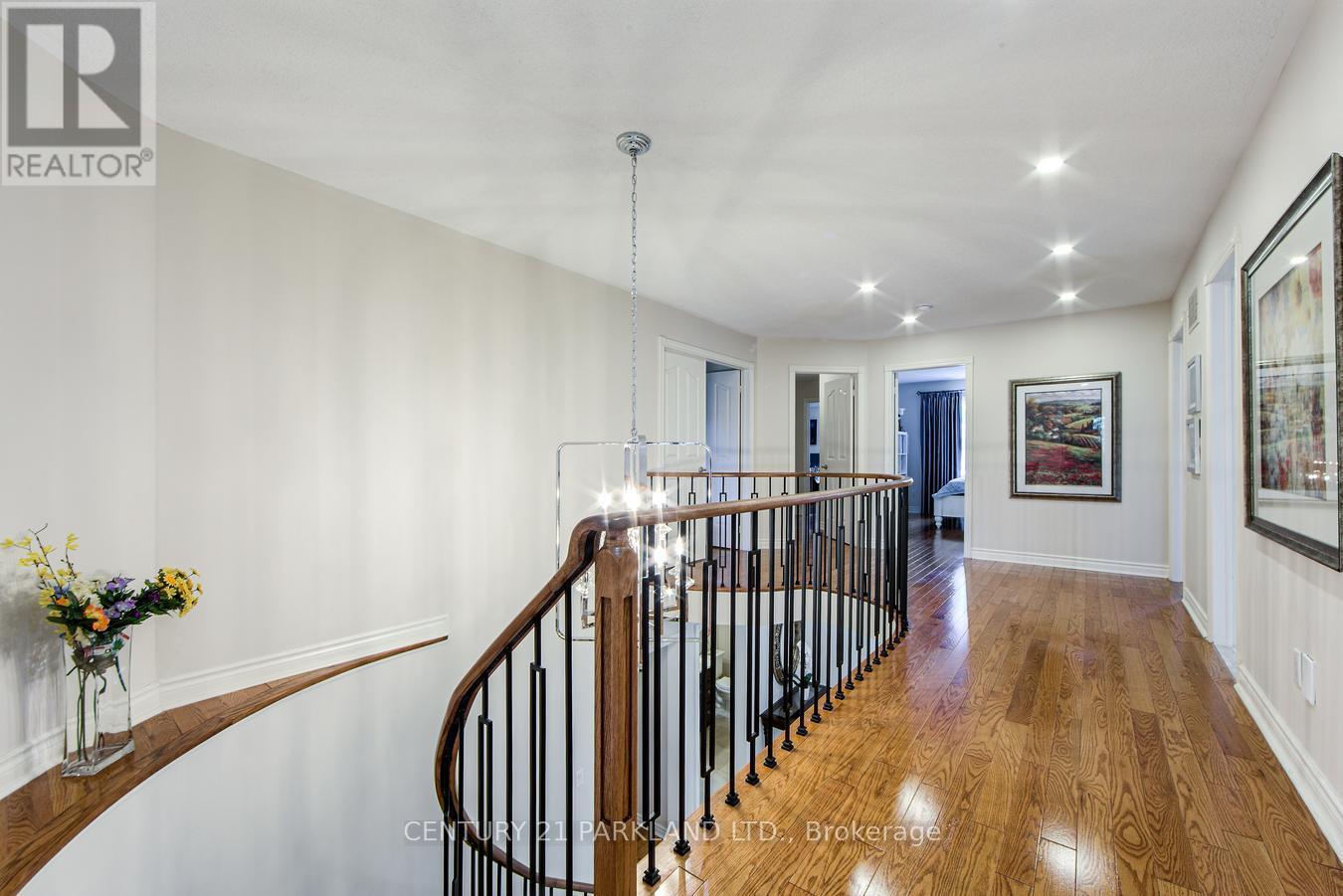 112 Strathearn Avenue, Richmond Hill, Ontario  L4B 2L2 - Photo 21 - N12301227
