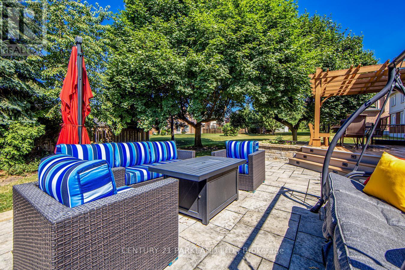 112 Strathearn Avenue, Richmond Hill, Ontario  L4B 2L2 - Photo 49 - N12301227