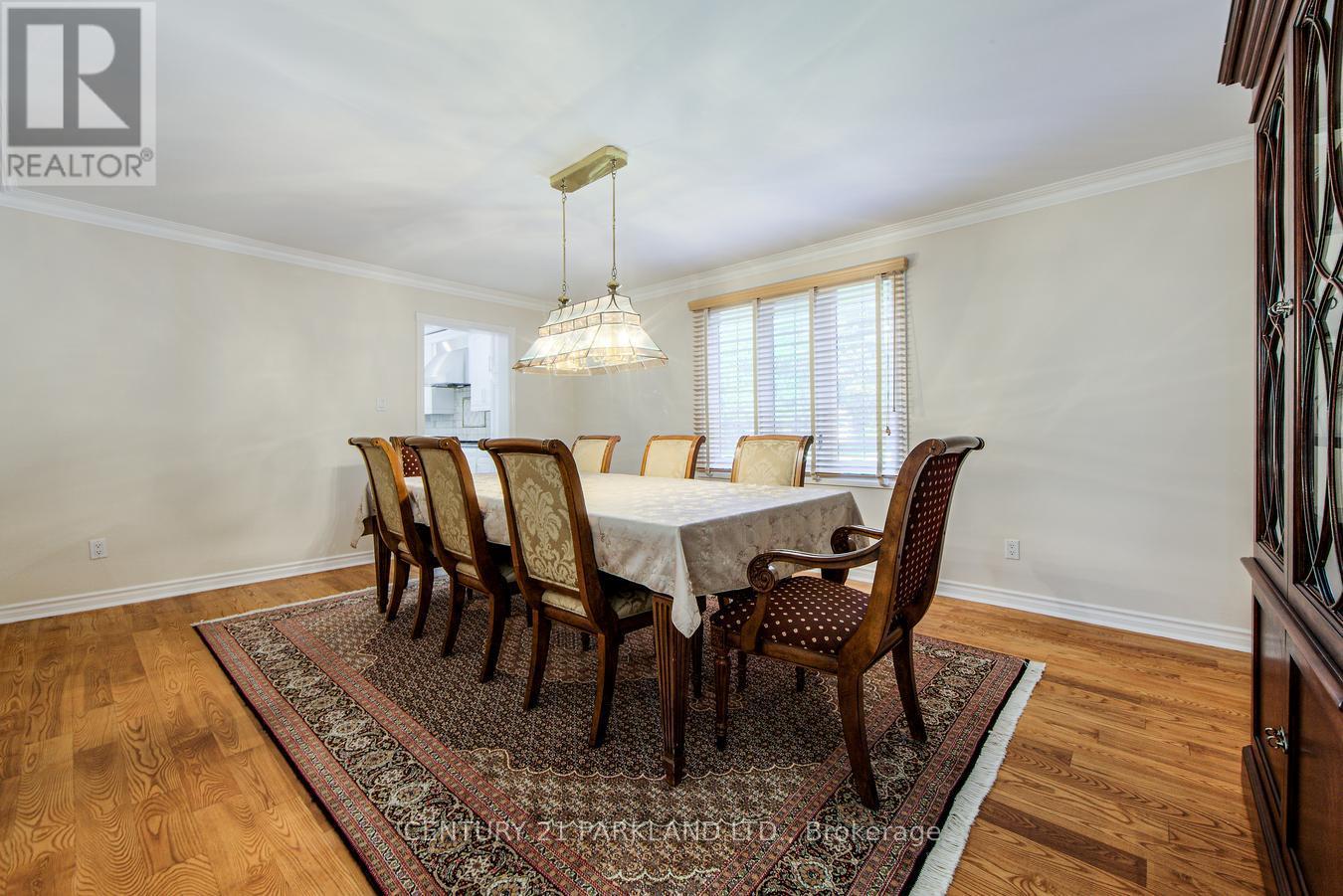 112 Strathearn Avenue, Richmond Hill, Ontario  L4B 2L2 - Photo 6 - N12301227