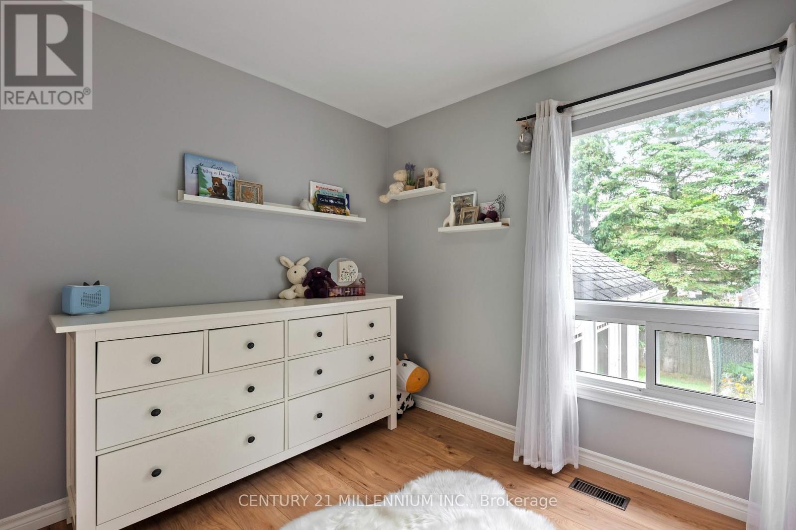 33 Caledonia Road, Orangeville, Ontario  L9W 2V2 - Photo 15 - W12283618