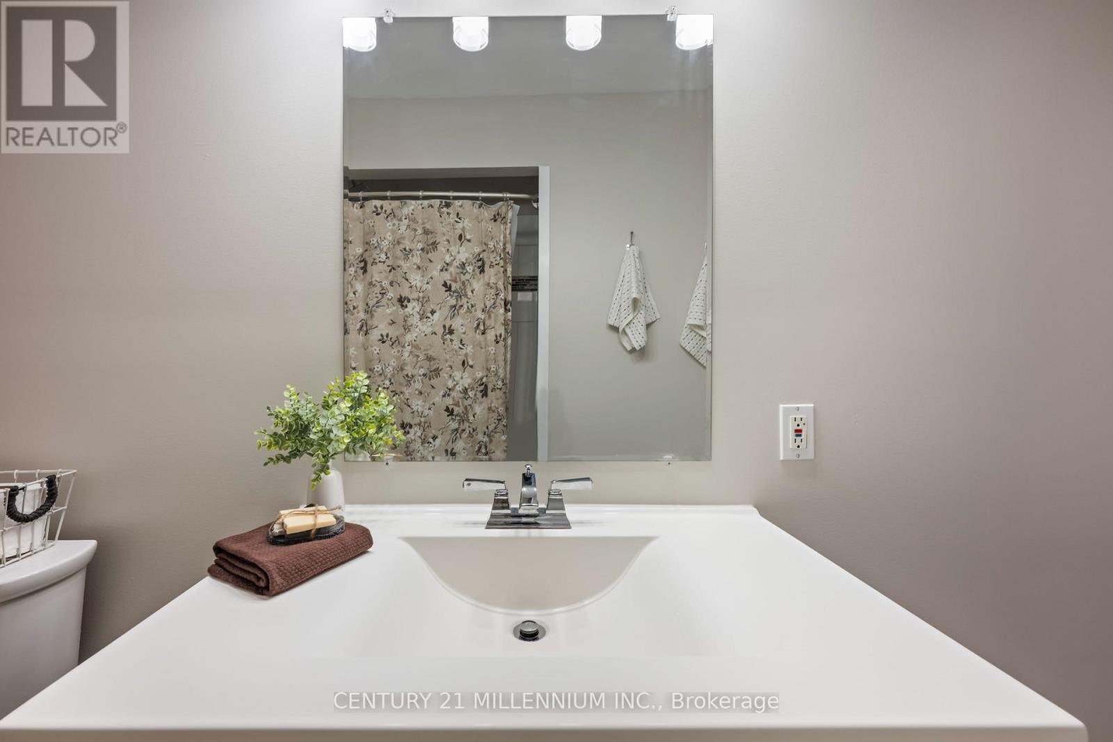 33 Caledonia Road, Orangeville, Ontario  L9W 2V2 - Photo 20 - W12283618