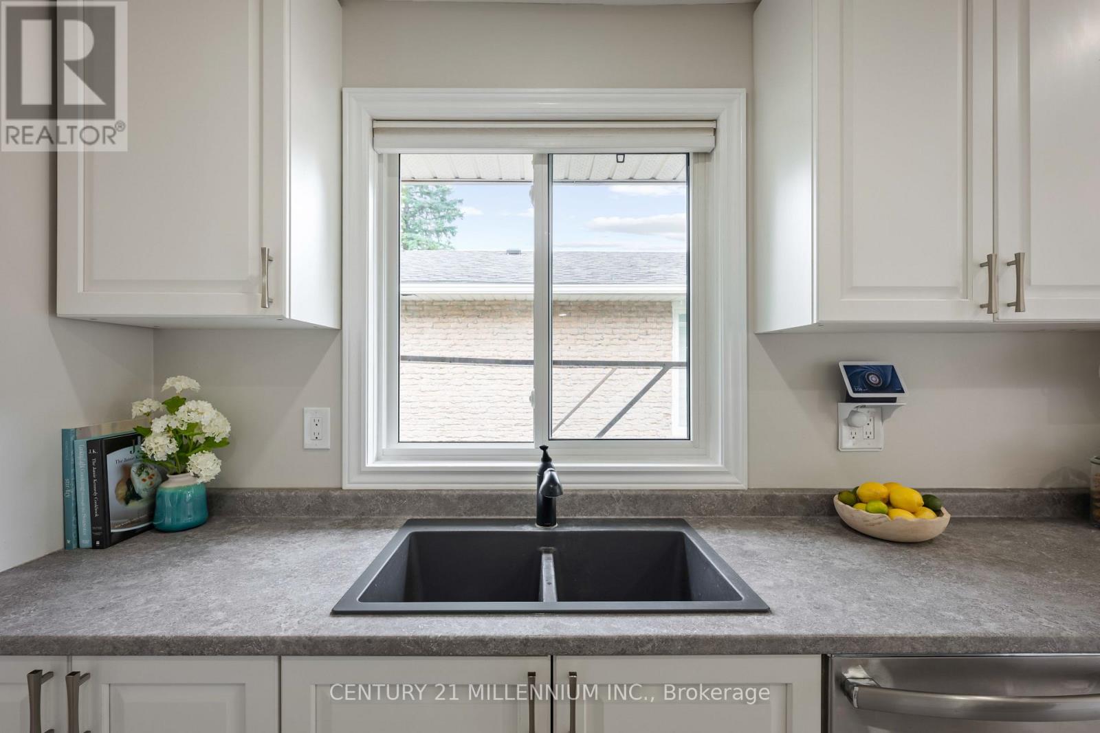 33 Caledonia Road, Orangeville, Ontario  L9W 2V2 - Photo 7 - W12283618