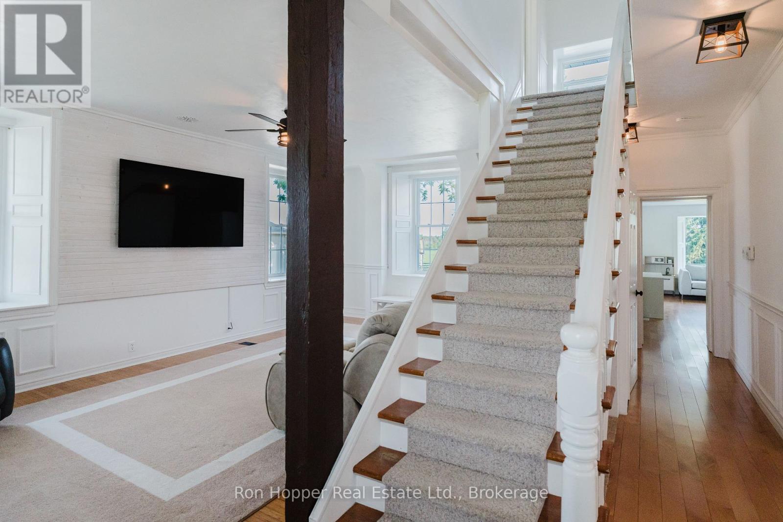 521145 12 Concession, West Grey, Ontario  N0G 1S0 - Photo 2 - X12301252