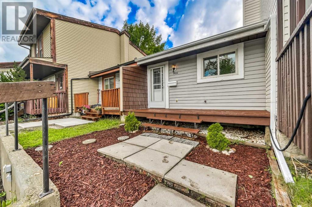 Property at 1426 Ranchlands Way NW image 1