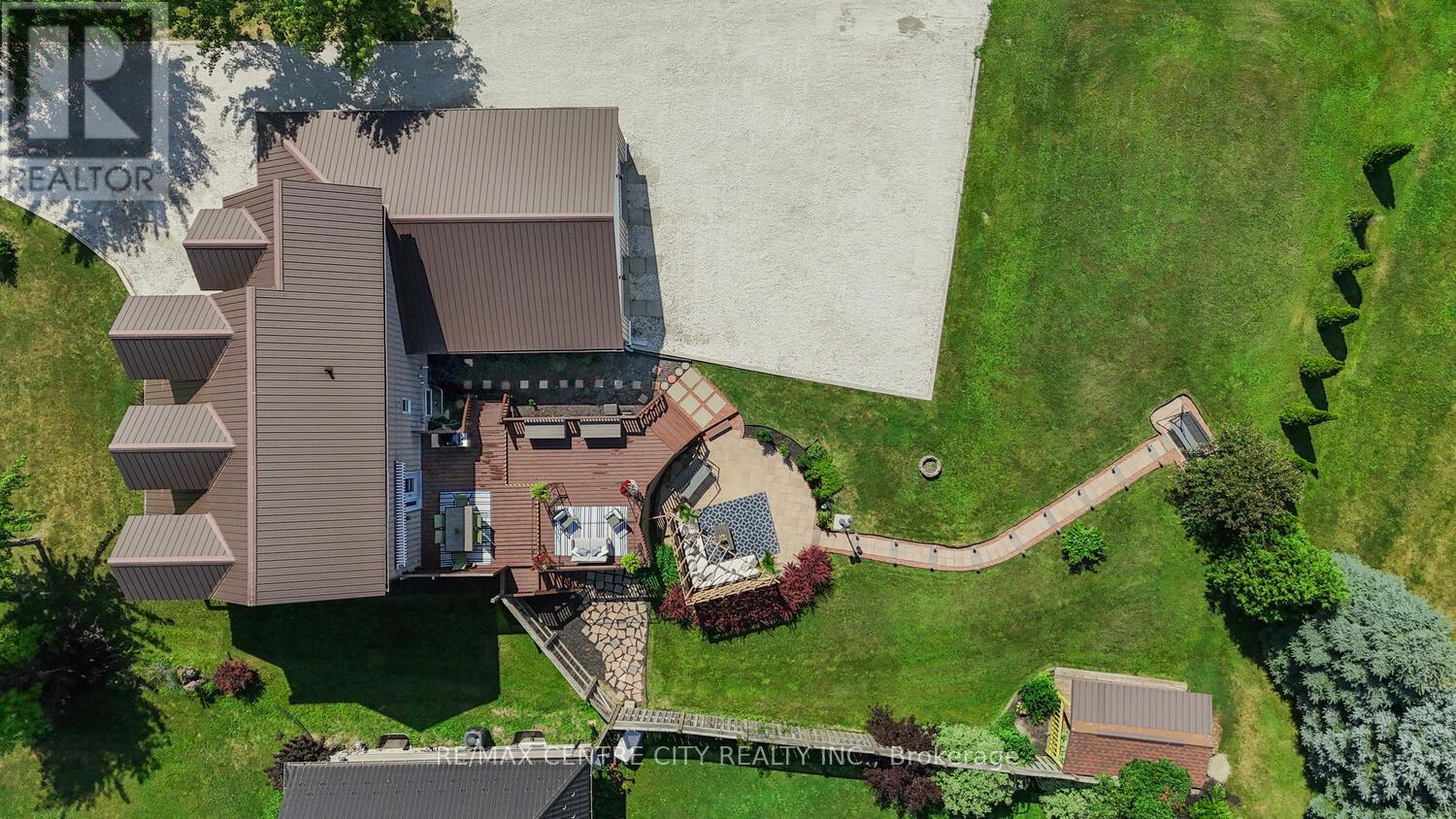 5623 Chriselle Place, Lucan Biddulph, Ontario  N0M 2J0 - Photo 34 - X12136647