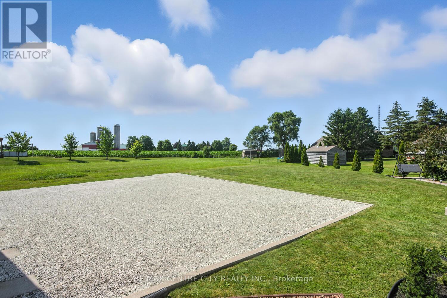 5623 Chriselle Place, Lucan Biddulph, Ontario  N0M 2J0 - Photo 46 - X12136647