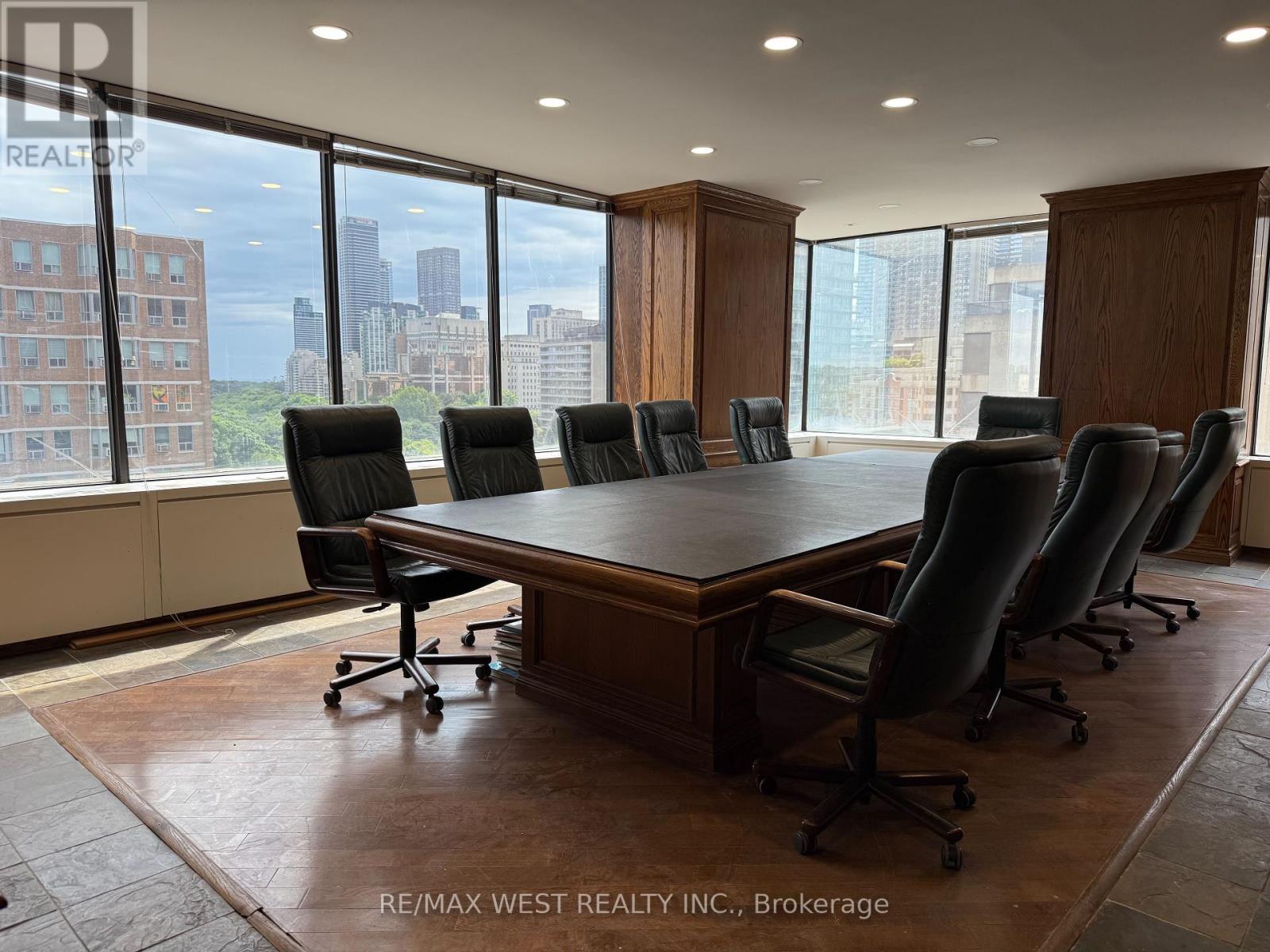 900 - 920 Yonge Street, Toronto, Ontario  M4W 3C7 - Photo 3 - C12301256