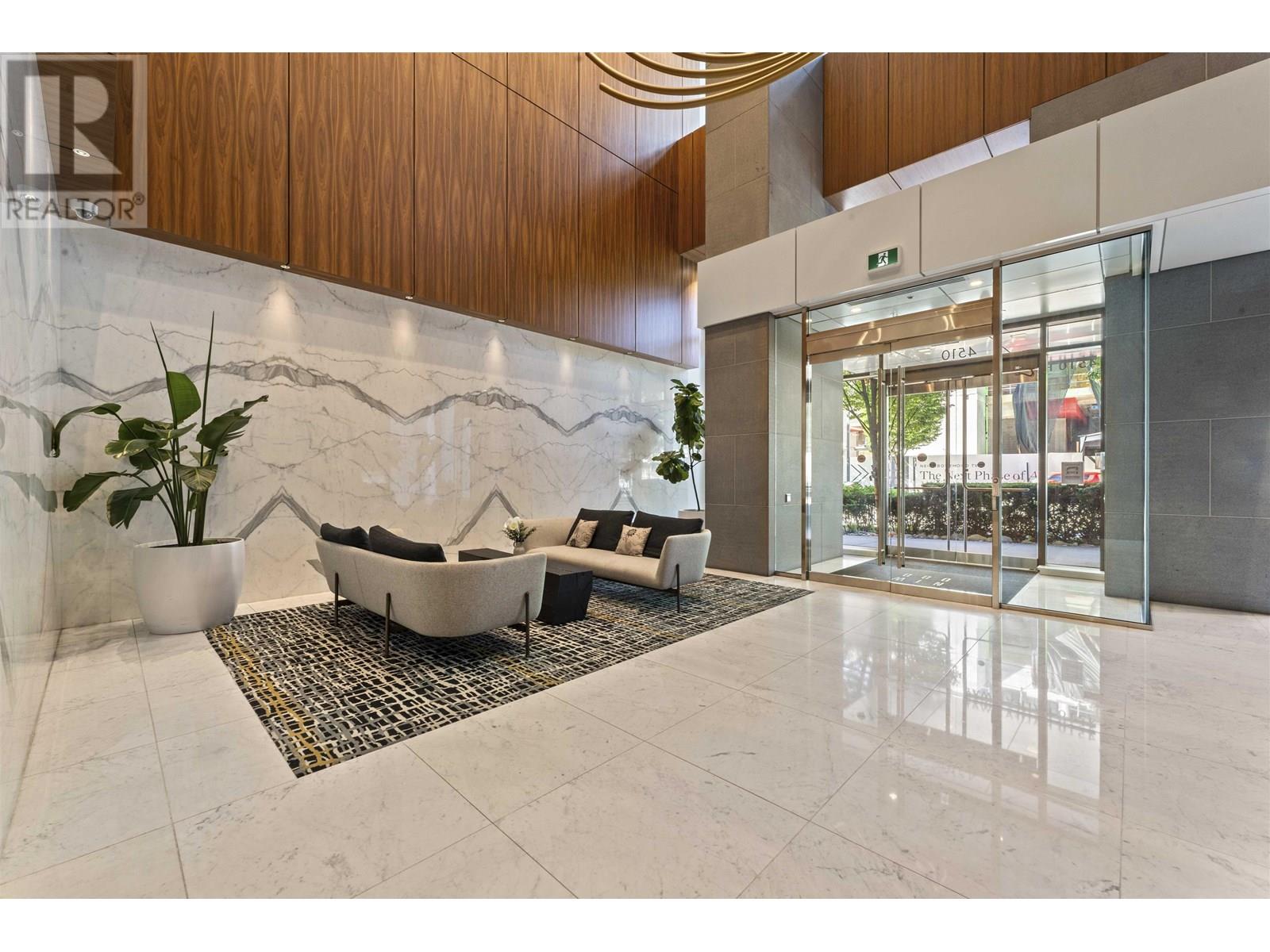 4805 4510 Halifax Way, Burnaby, British Columbia  V5C 0K4 - Photo 3 - R3029735