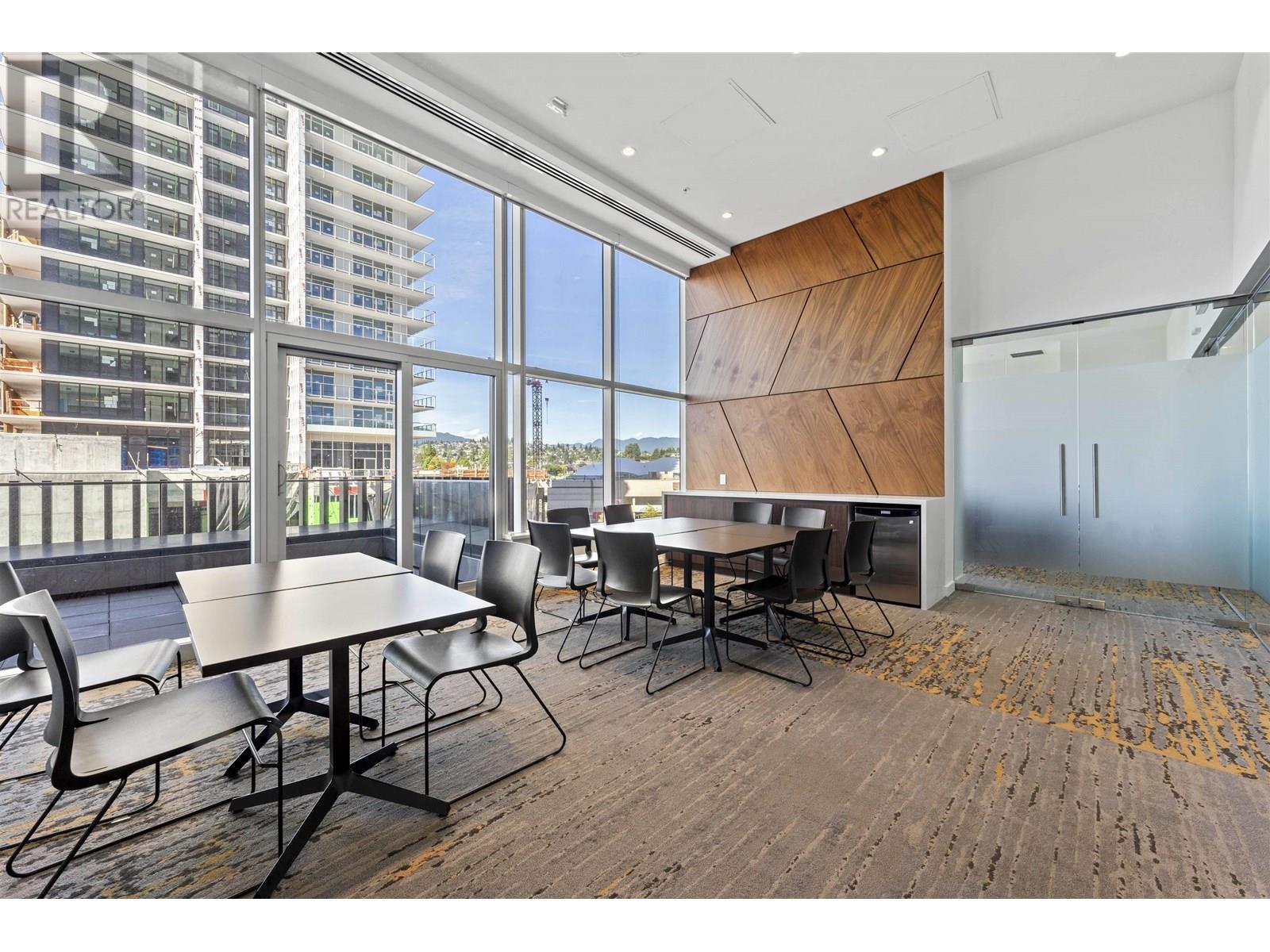 4805 4510 Halifax Way, Burnaby, British Columbia  V5C 0K4 - Photo 4 - R3029735