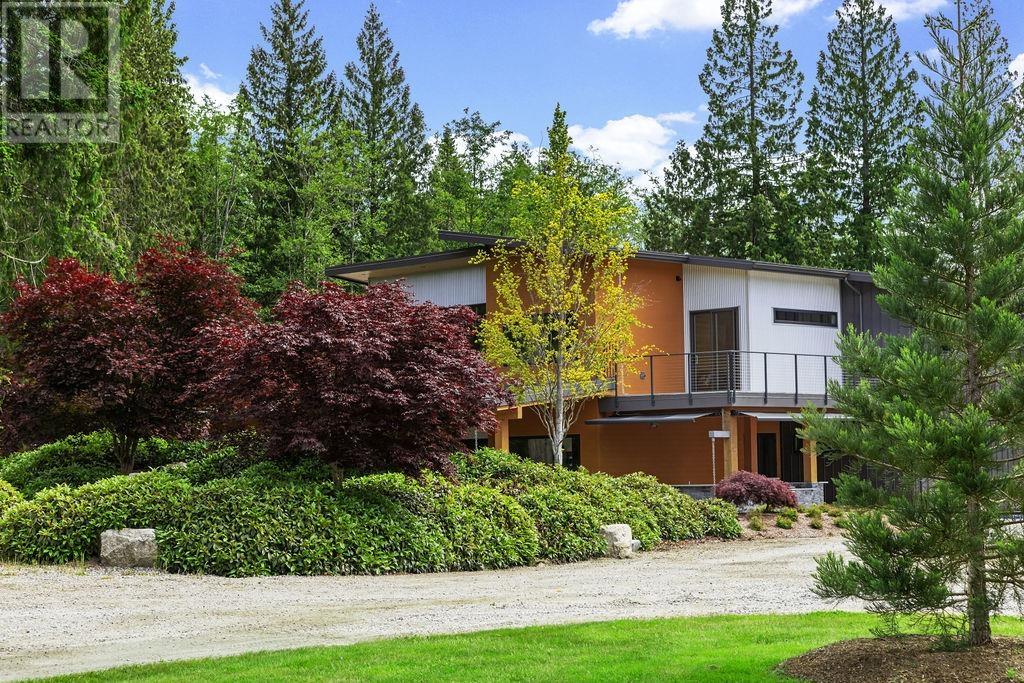 Property at 1008 STEWART ROAD image 2