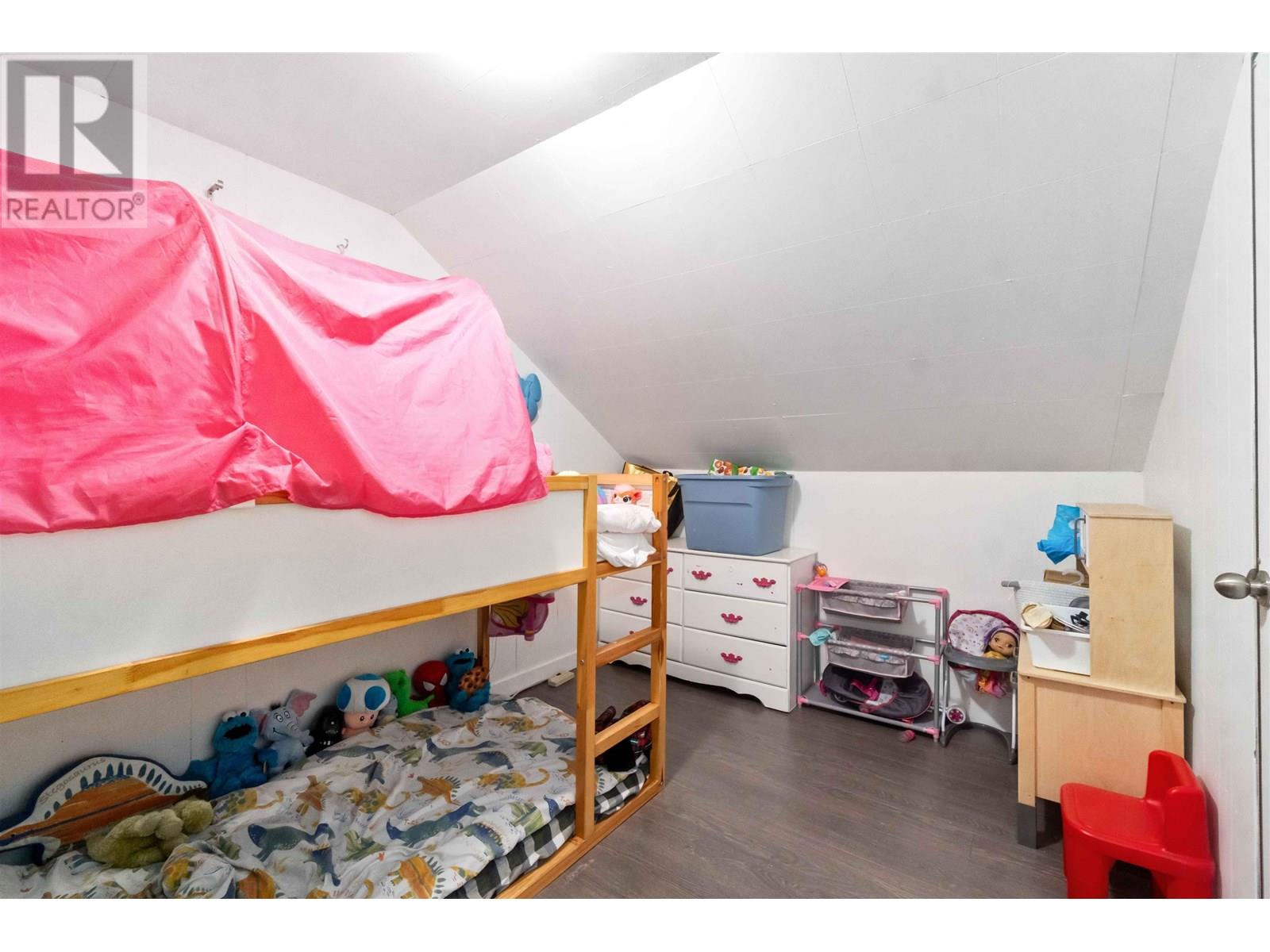 5735 Earles Street, Vancouver, British Columbia  V5R 3S4 - Photo 14 - R3029712