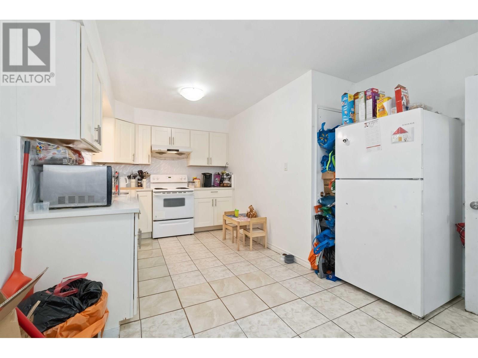 5735 Earles Street, Vancouver, British Columbia  V5R 3S4 - Photo 7 - R3029712