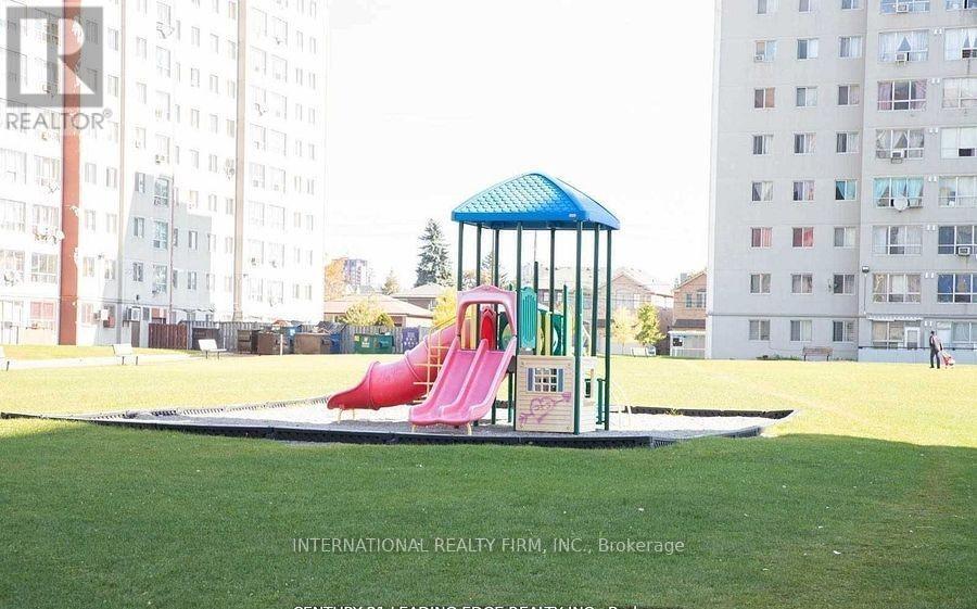 Property at 809 - 940 CALEDONIA ROAD image