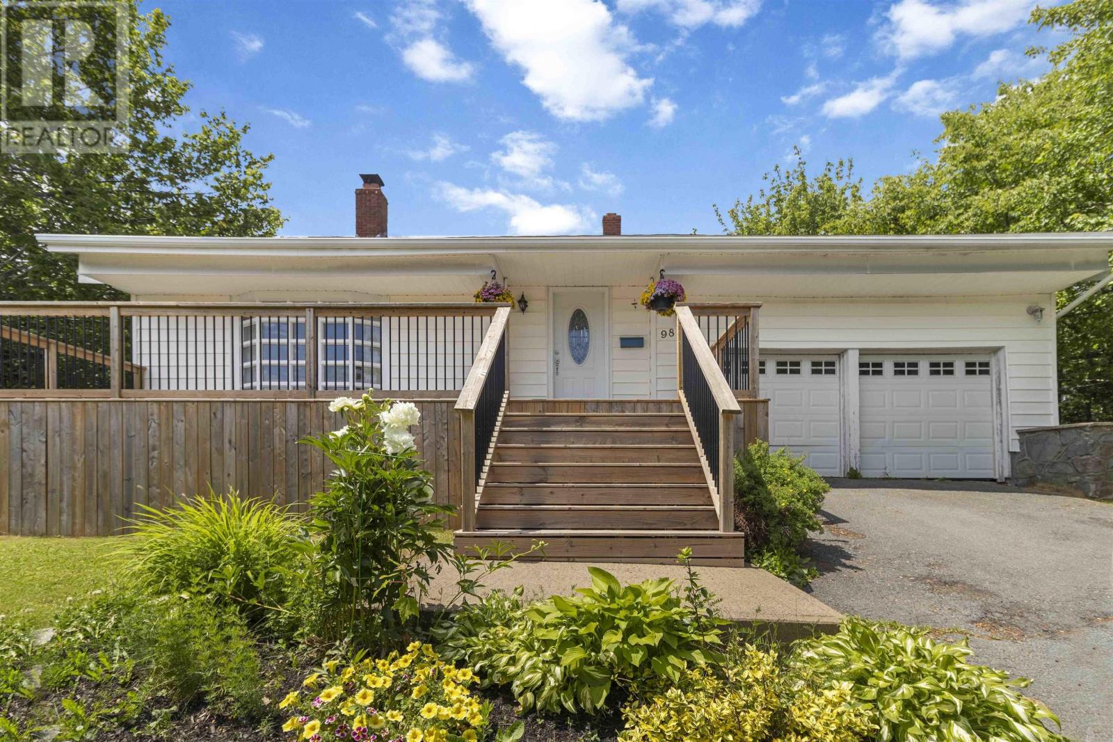 Property at 98 Wildwood Boulevard image 4