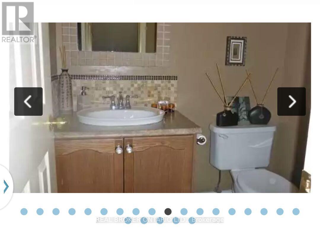 2366 Newcastle Crescent, Oakville, Ontario  L6M 4P6 - Photo 16 - W12301292