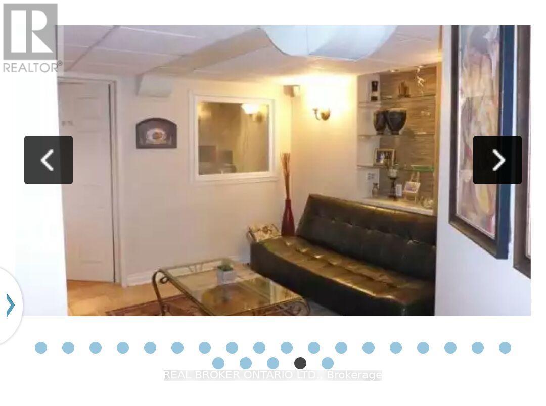 2366 Newcastle Crescent, Oakville, Ontario  L6M 4P6 - Photo 6 - W12301292