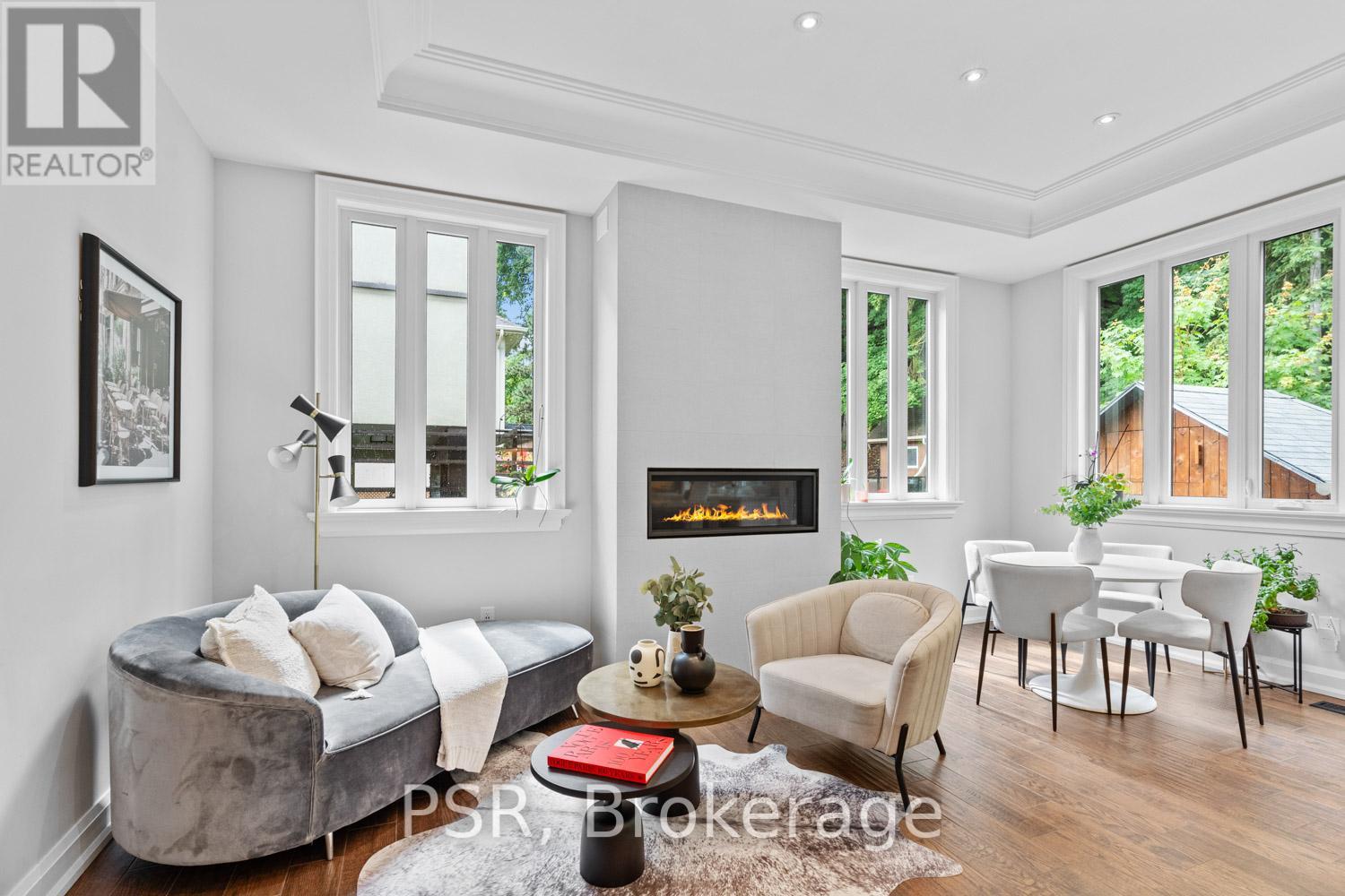 76 South Kingsway, Toronto, Ontario  M6S 3T3 - Photo 11 - W12301296
