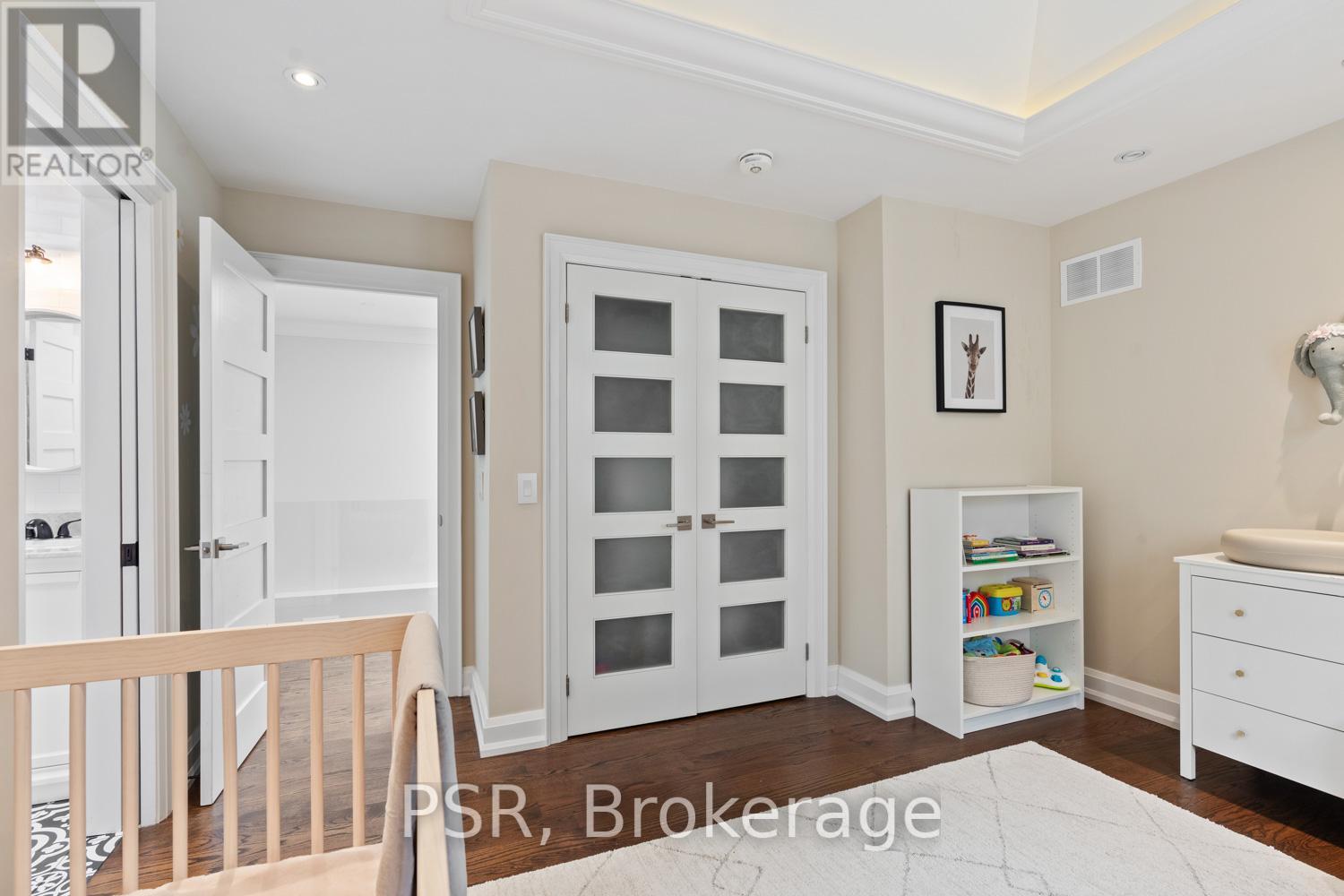 76 South Kingsway, Toronto, Ontario  M6S 3T3 - Photo 37 - W12301296