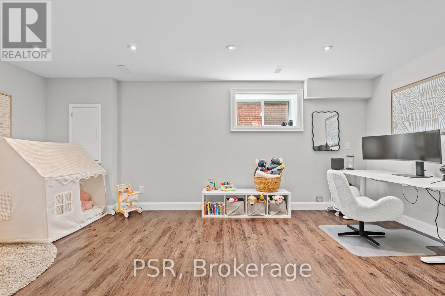 76 South Kingsway, Toronto, Ontario  M6S 3T3 - Photo 40 - W12301296
