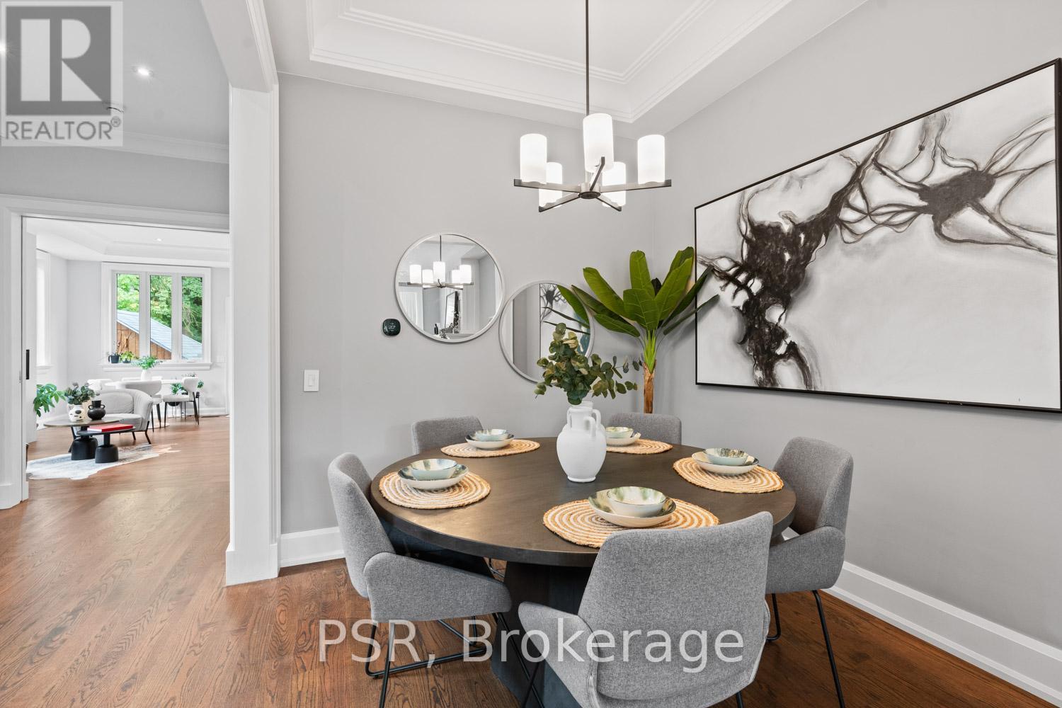 76 South Kingsway, Toronto, Ontario  M6S 3T3 - Photo 6 - W12301296