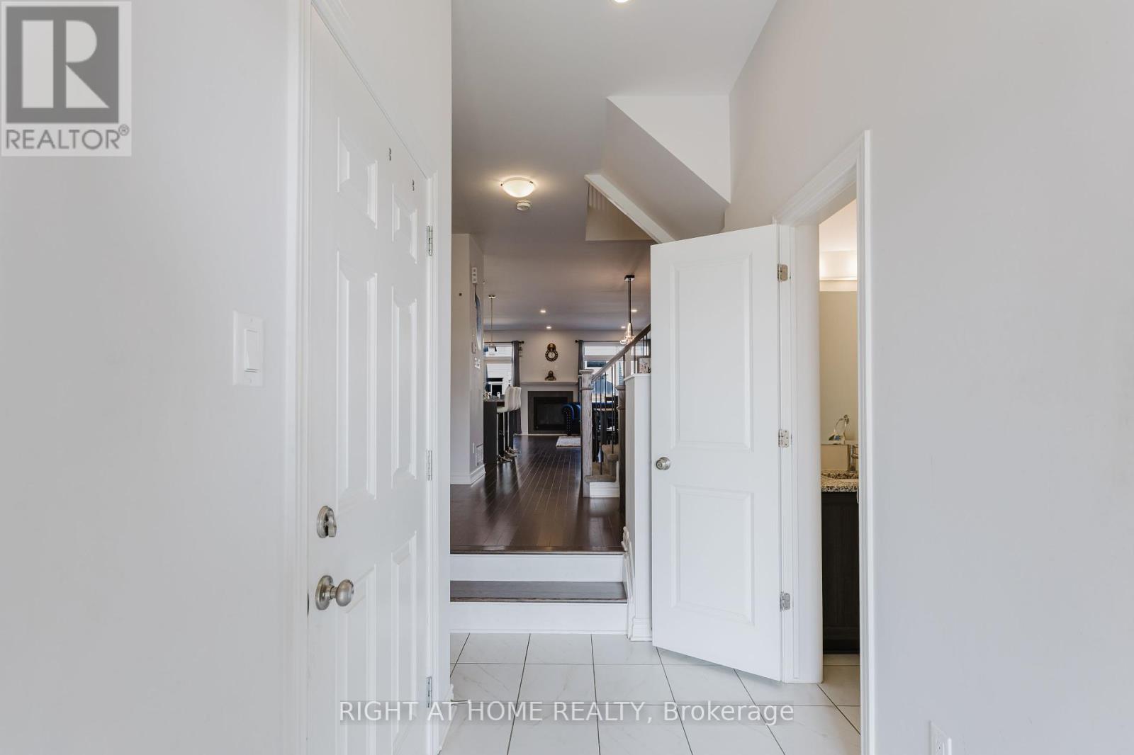 Property at 669 CORDELETTE CIRCLE E image 5