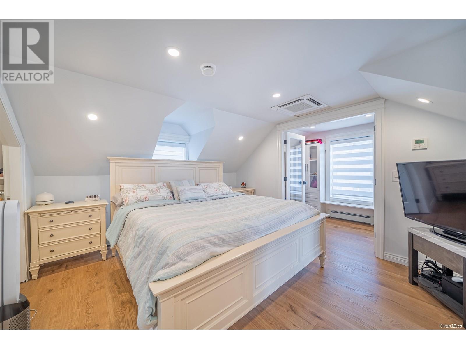 1407 Sixth Avenue, New Westminster, British Columbia  V3M 2C5 - Photo 11 - R3029793