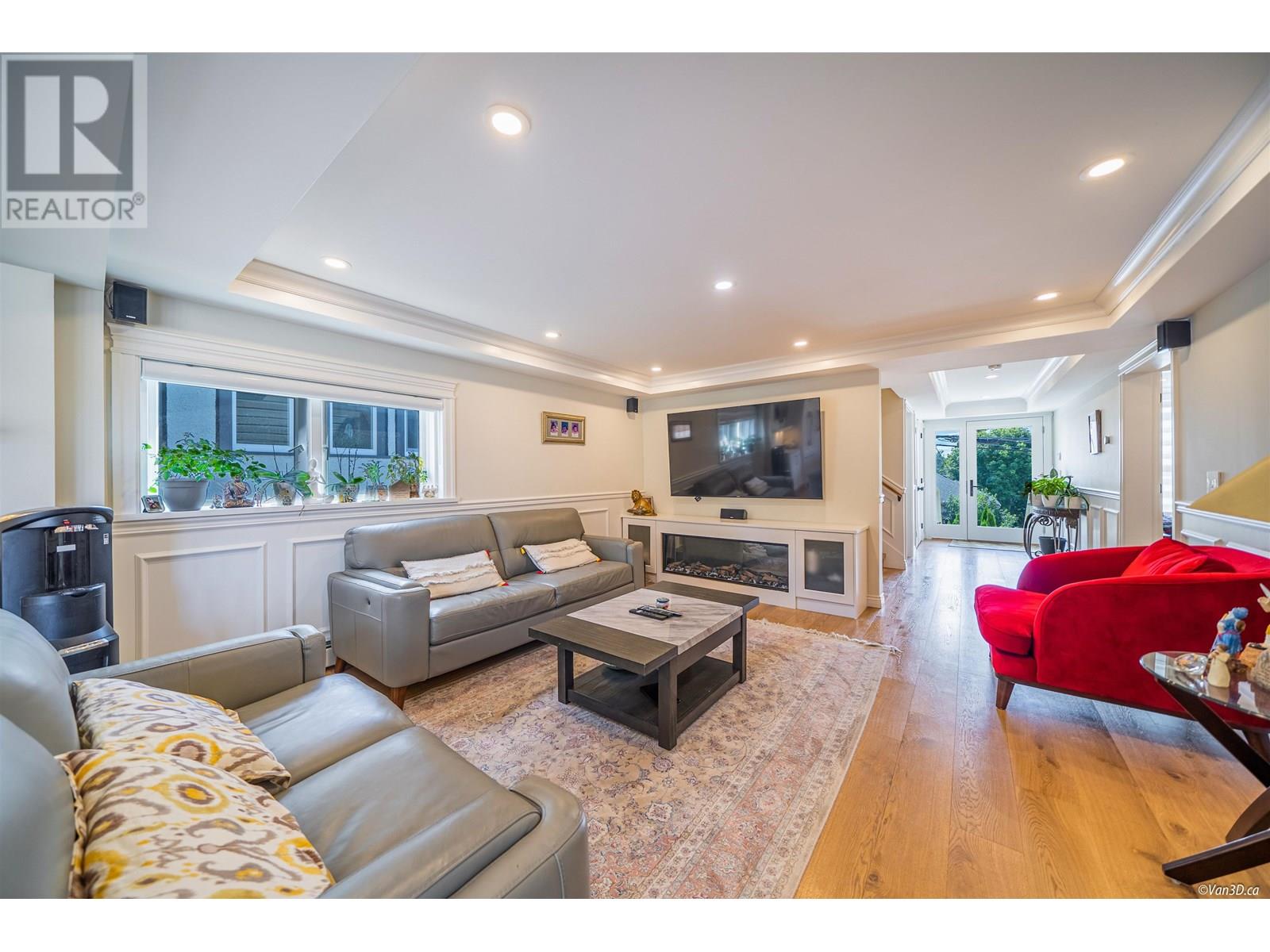 1407 Sixth Avenue, New Westminster, British Columbia  V3M 2C5 - Photo 5 - R3029793