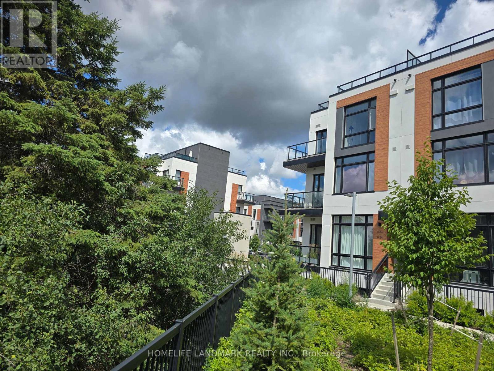 Property at 1423 - 15 DAVID EYER ROAD image 1