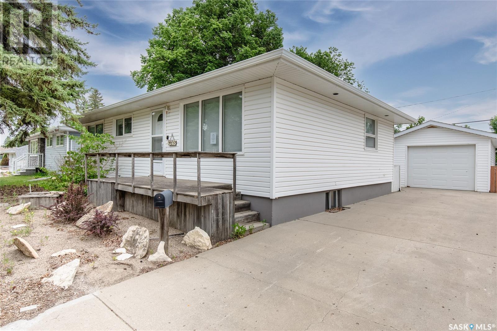 Property at 1245 GRACE STREET image 1