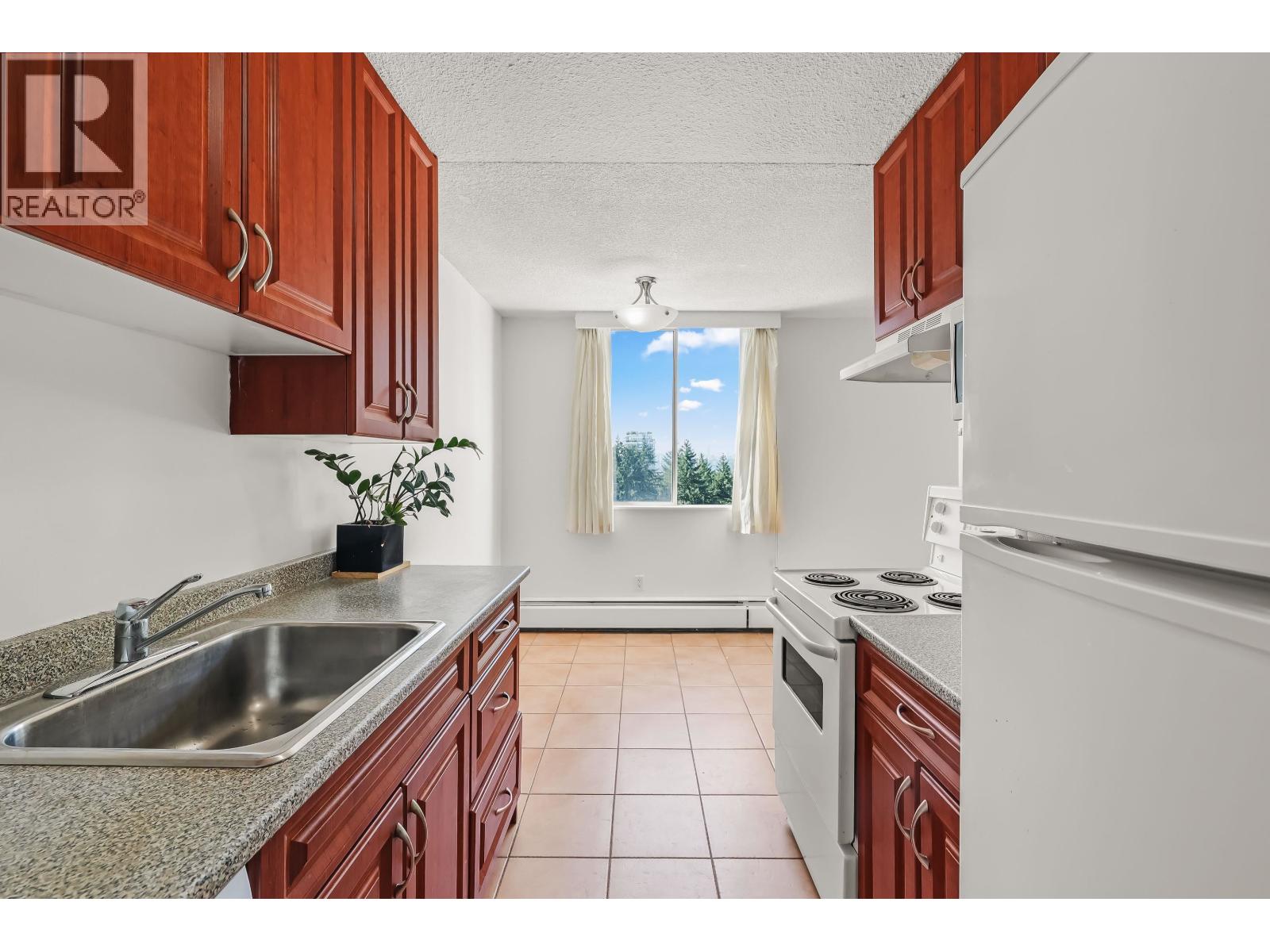 911 2016 Fullerton Avenue, North Vancouver, British Columbia  V7P 3E6 - Photo 10 - R3029845