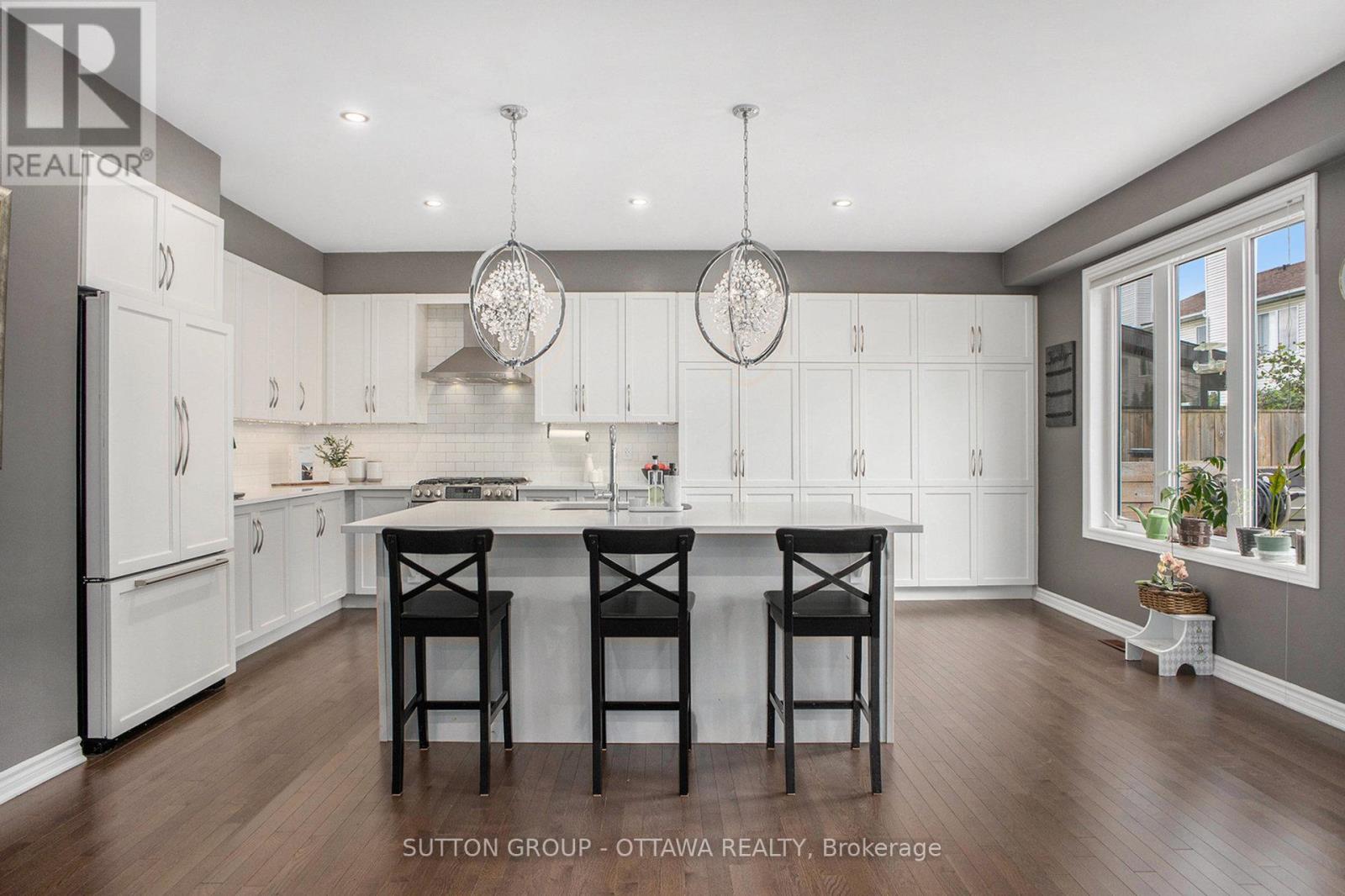 156 Asper Trail Circle N, Ottawa, Ontario  K2M 2T6 - Photo 4 - X12296211
