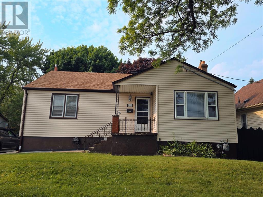 Property at 714 CAMPBELL STREET image 1