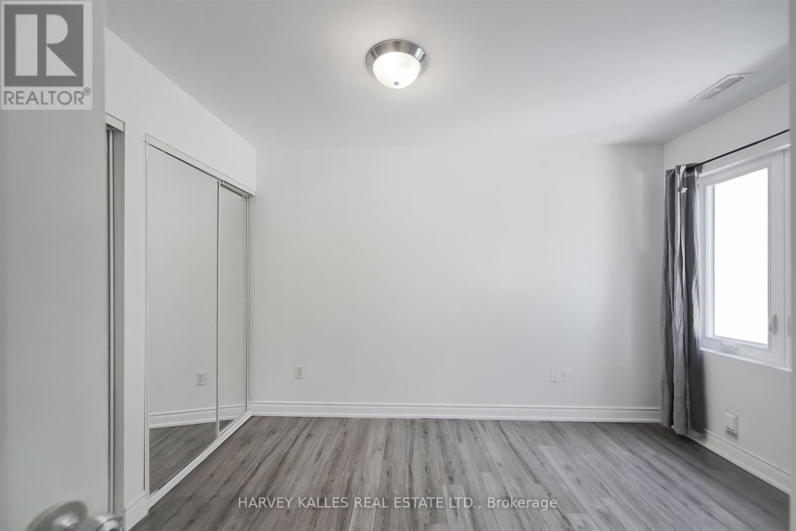 Unit #1 - 226 Greenwood Avenue, Toronto, Ontario  M4L 2R2 - Photo 15 - E12301382