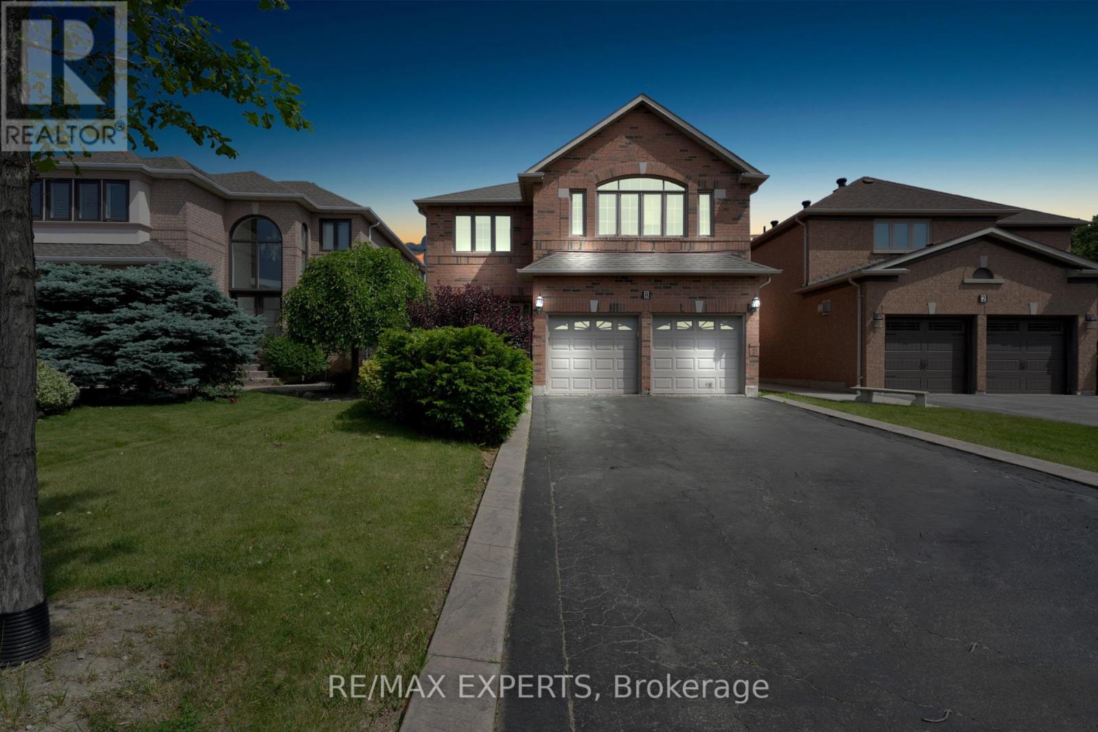 Property at 8 PINE HOLLOW CRESCENT image 1