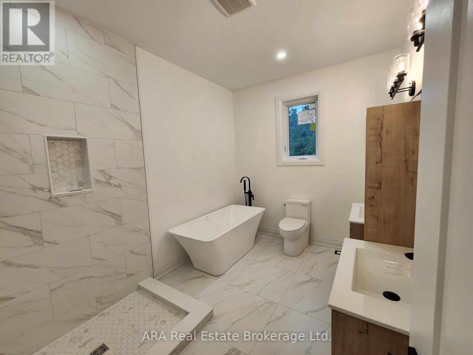 33 - 2 Hilton Lane, Meaford, Ontario  N4L 1L8 - Photo 14 - X12301404