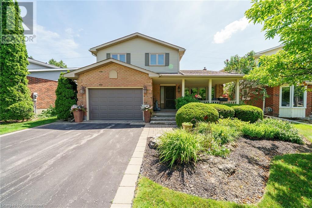 Property at 12 VANCE Crescent image 2