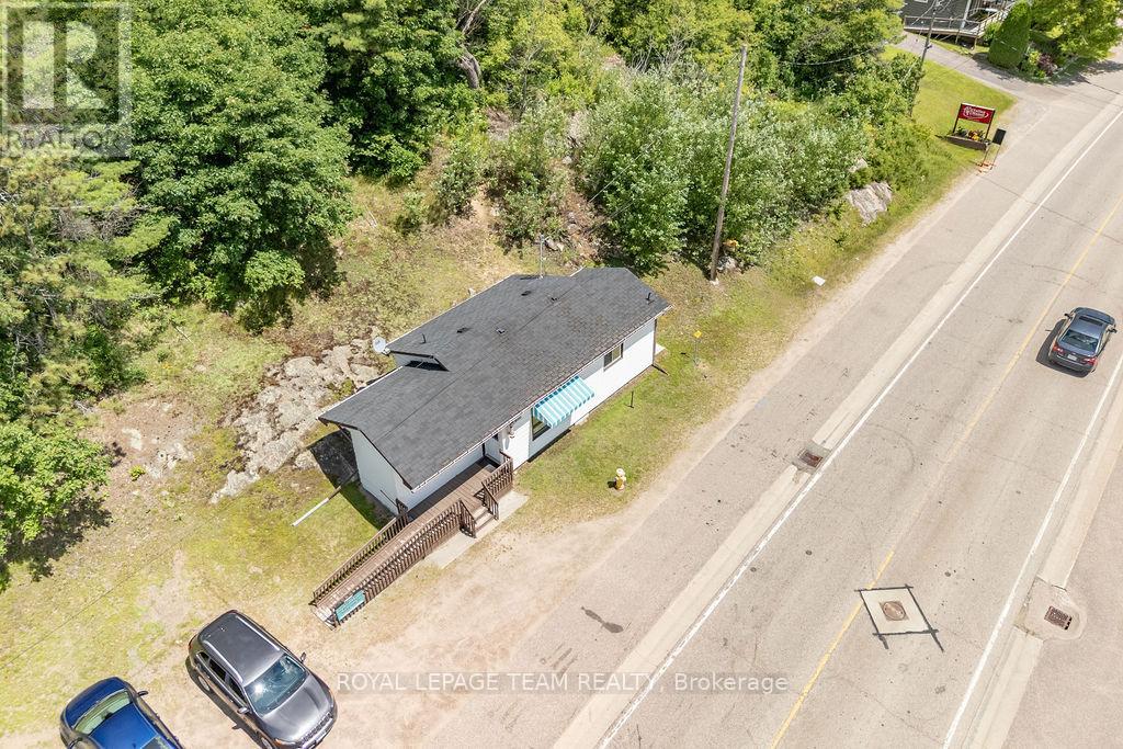 19666 Opeongo Line N, Madawaska Valley, Ontario  K0J 1B0 - Photo 6 - X12301420