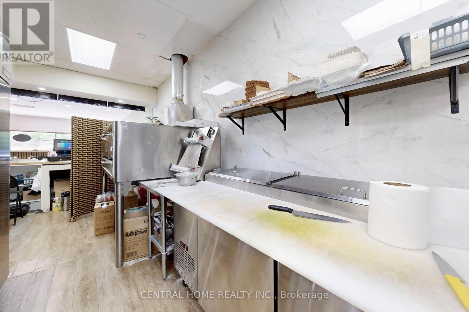 9 - 14834 Yonge Street, Aurora, Ontario  L4G 1N2 - Photo 15 - N12301425